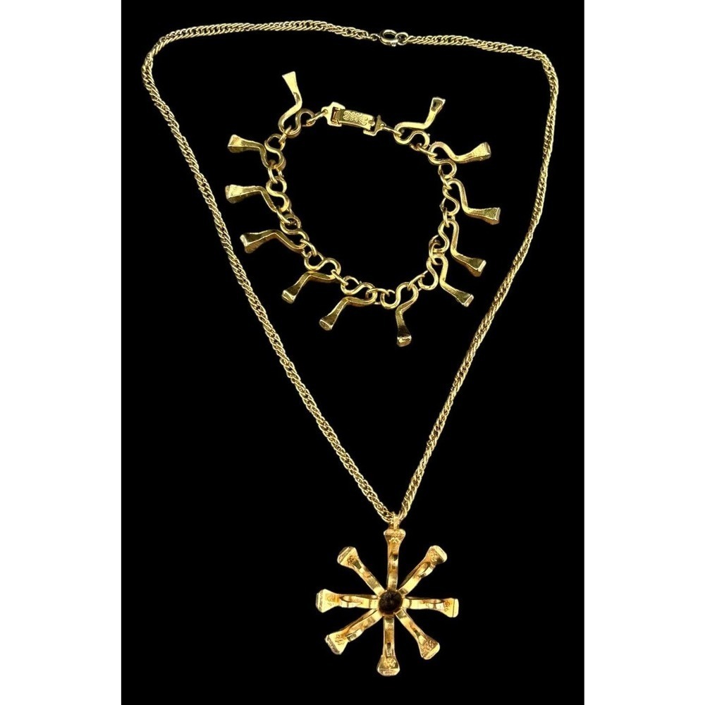 MCM Modernist Gold Tone Brushed Gold Star Pendant Neckace Bracelet Set Statement